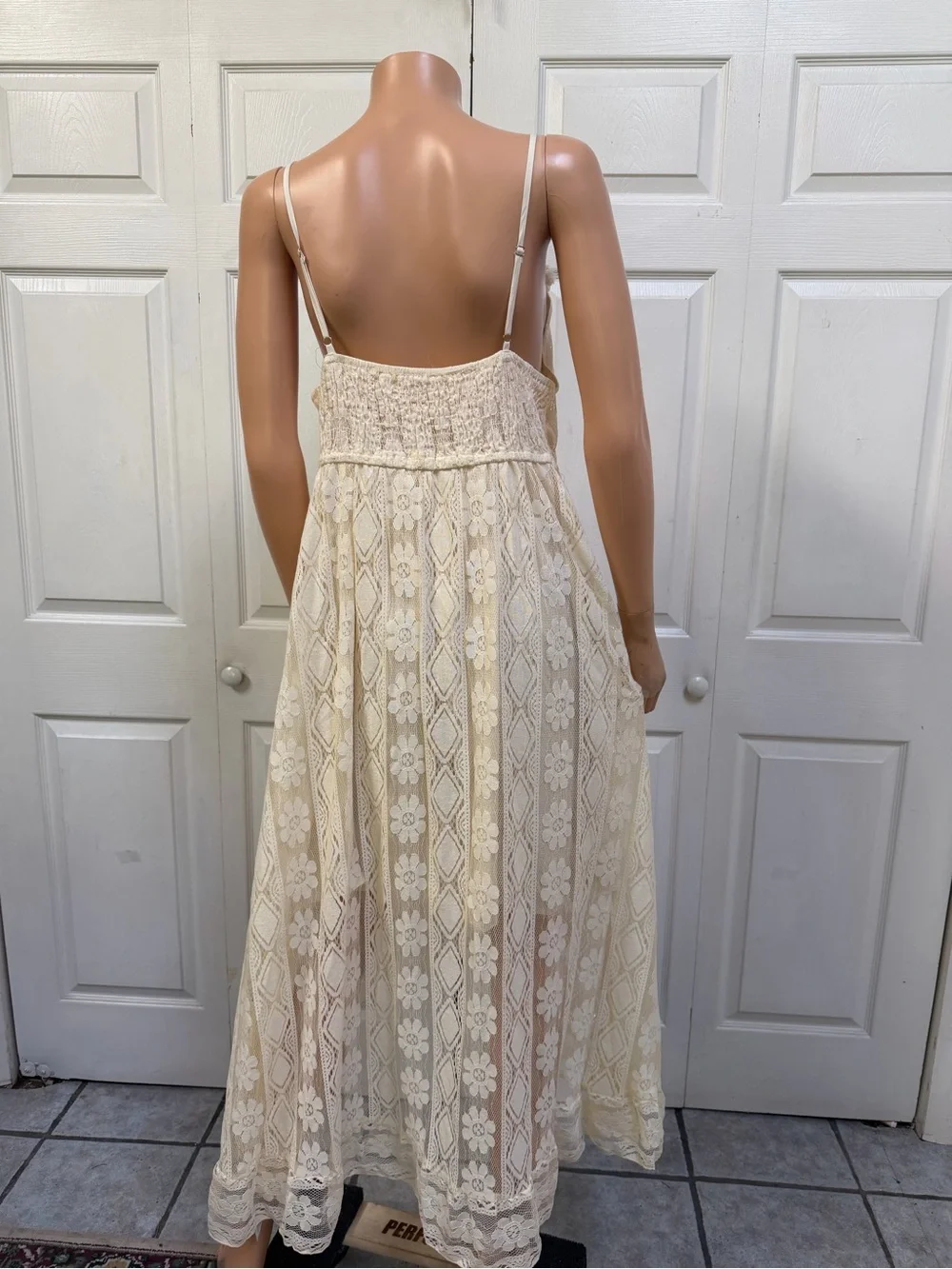 Cupshe Cream Crochet Lace Maxi Dress with Tassel Ties Size XL - Picture 9 of 16